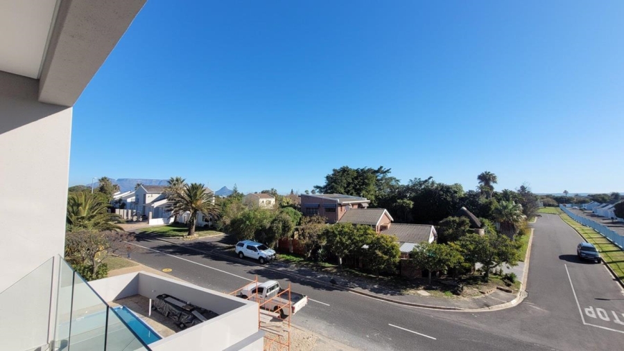 4 Bedroom Property for Sale in Flamingo Vlei Western Cape